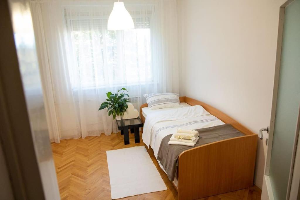 Dora Apartment Nis Ngoại thất bức ảnh